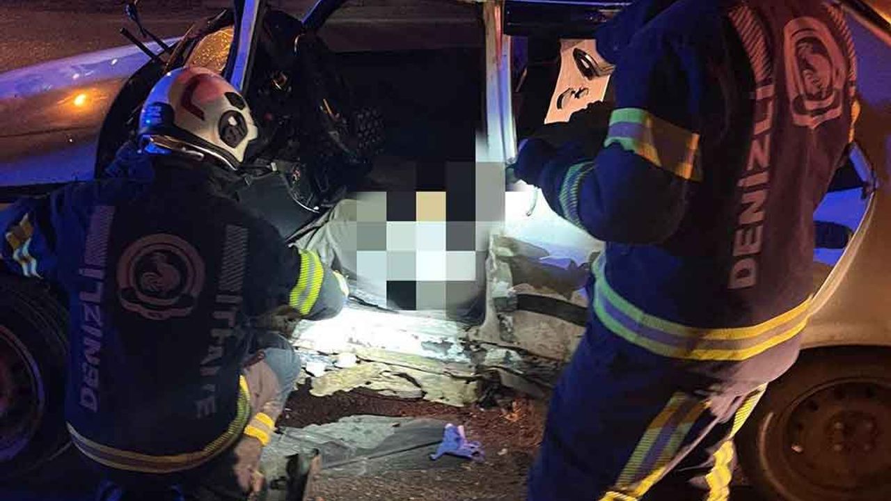 Tali yoldan ana yola bağlanmak isteyen otomobil ile kamyonet çarpıştı; 1 ölü