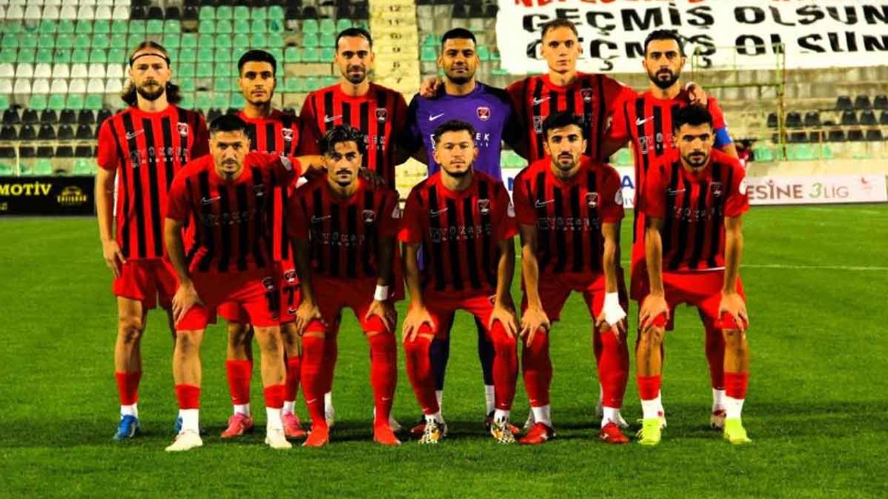 Denizli İdmanyurdu mütevazi kadrosuyla yoluna devam ediyor