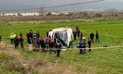 Denizli’ye turnuvaya gelen öğrenciler kaza yaptı: 2 ölü, 26 yaralı