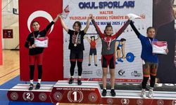 Denizlili genç halterci Türkiye şampiyonu oldu