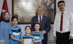 Minik yürekler el emeğiyle kazandıklarını Filistin halkına bağışladı