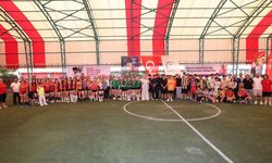 Merkezefendi turnuvalarında dereceye giren genç sporculara ödülleri takdim edildi