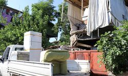Taşıma işlemi yapılan evin balkonu çöktü: 3 yaralı
