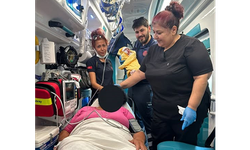 Denizli'de Sancısı Başlayan Anne Ambulansta Doğum Yaptı