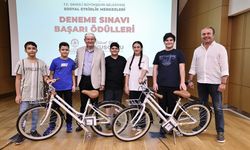 Denizli Büyükşehir Belediyesi'nden Başarılı Öğrencilere Ödül