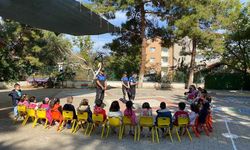 Acıpayam’da miniklere polis sevgisi, vatandaşa ise dolandırıcılık anlatıldı