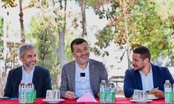 Başkan Çavuşoğlu minibüs şoförleriyle buluştu