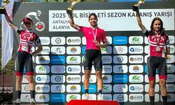 Bisikletin altın kızı Buse sezonu zirvede tamamladı