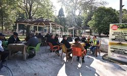 Denizli Büyükşehir, çiftçilerin sorunları yerinde dinliyor
