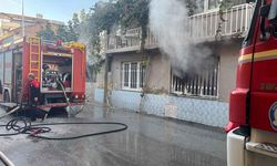 Giriş katında başlayan yangın evi küle çevirdi