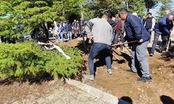 Sobadan zehirlenen anne ve kızı son yolculuklarına uğurlandı