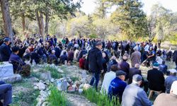 Çamelili sanatçısı Cemil Çağdaş son yolculuğuna uğurlandı