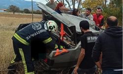 Hurdaya dönen araçtan yaralı kurtuldu