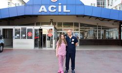 Doktor baba kız birlikte şifa dağıtıyor