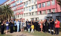 Mavi balonlar diyabete farkındalık için gökyüzüne bırakıldı