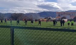 Çameli Belediyespor liderliği sürdürüyor