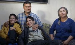 13 yaşındaki ikizler Kromozom 4q Delesyon Sendromu ile mücadele ediyor