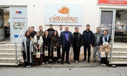 Üniversiteli gençler Sakin Şehir ünvanlı Çameli’yi gezdi