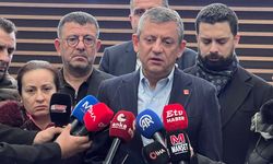 Özgür Özel duygularına hakim olamadı