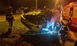 Yoldan çıkan otomobil ters döndü; 1 yaralı