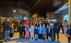 Dünya şampiyonu Zehra’yı mahalle sakinleri törenle karşıladı