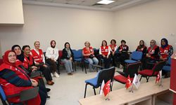 Kızılay Kadın Ekibinden Lösemili Çocuklara Anlamlı Ziyaret