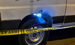 Park halindeki minibüsü kurşunlayıp kaçtılar