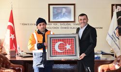 Büyükşehir personelinden alkışlanacak hareket
