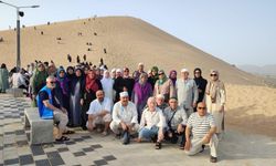 Denizli'li Umreciler Bedir Şehitlerini ve Melekler Tepesini ziyaret etti