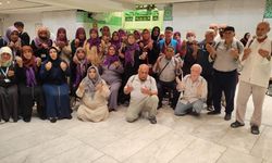 Denizli'li umrecilerden Kâbe’de duygusal veda