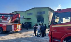 Kuruyemiş fabrikasında korkutan yangın