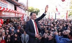 Kent Market 1 yaşında