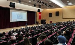 Denizli’de 890 öğrenci ve öğretmene siber güvenlik eğitimi verildi