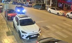 Denizli 'de tartıştığı motosikletliye çarpıp yoluna devam etti