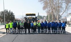 Çal Caddesi yenilenen yüzüyle ulaşıma açıldı