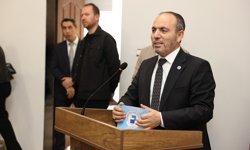 Rektör Güngör Hukuk Fakültesi Kariyer Söyleşileri Etkinliğine Katıldı