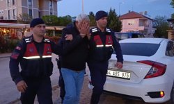 Öğrencileri taciz eden bakkal kamera kayıtlarından yakalandı