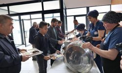 Tavas'ta emeğin bayramı sofrada kutlandı; Başkan Tatıl'tan anlamlı buluşma