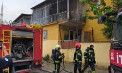 Denizli’de balkon'da yanan koltuk paniğe neden oldu