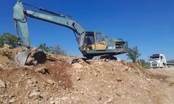 Yağıştan Bozulan Arazi Yollarına Çameli Belediyesi Müdahalesi