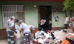 2 Çöp Evden 43 Kamyon Atık Çıkarıldı