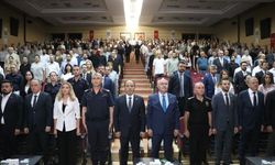 Sanal Kumar Tehlikesine Dikkat Çeken Vali Köşger: "Benim hanımı bile kumar bağımlısı yapacaklar"
