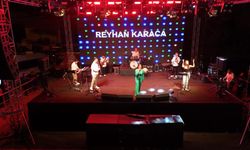 48. Geleneksel Honaz Kiraz Festivali'nde Reyhan Karaca Rüzgarı