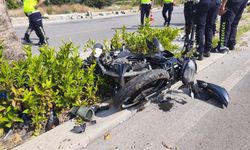 Denizli'de Ağaca Çarpan Motosikletin Sürücüsü Ağır Yaralandı