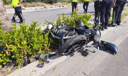 Denizli'de Ağaca Çarpan Motosiklet Sürücüsü Yaşam Mücadelesini Kaybetti