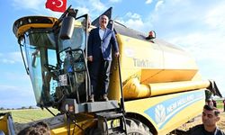 Vali Köşger Acıpayam’da Bereket Hasadına Katıldı