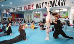 Merkezefendi'de Minik Jimnastikçiler Yazı Sporla Geçiriyor