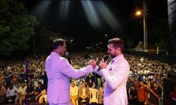 Tavas’ta Zeybek, Kültür ve Sanat Festivali’nde Rafet El Roman Rüzgarı Esti