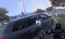 Denizli'de Önünü Kestiği Motosiklet Sürücüsüne Saldırınca 180 Binlik Oldu