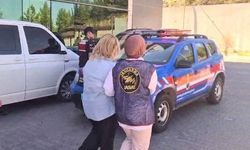 Denizli’de Yaşlı Vatandaşı Dolandıran 2 Şüpheli İzmir’de Yakalandı